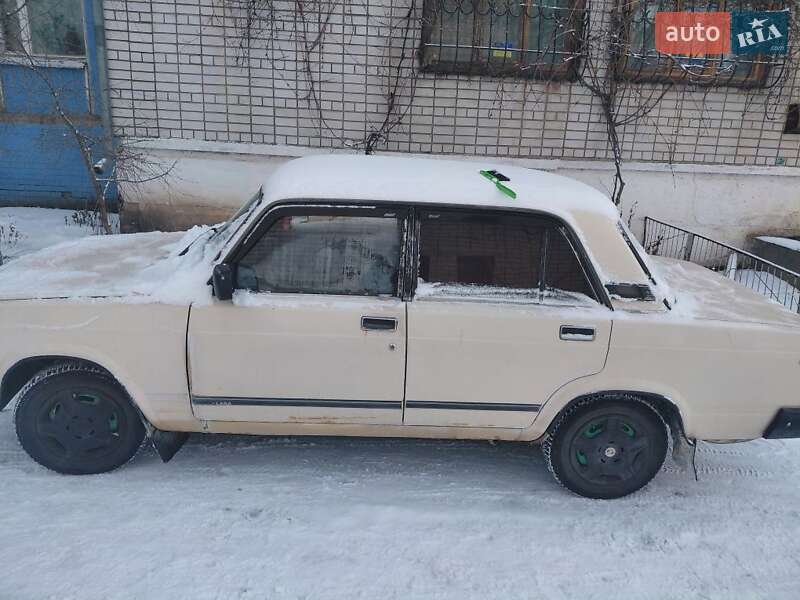 Седан ВАЗ / Lada 2107 1995 в Синельниково фото 4 Седан ВАЗ / Lada 2107 1995 в Синельниково