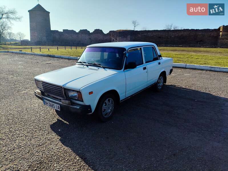 Седан ВАЗ / Lada 2107 2006 в Белгороде-Днестровском фото Седан ВАЗ / Lada 2107 2006 в Белгороде-Днестровском