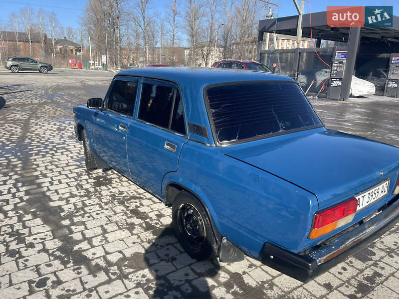 Седан ВАЗ / Lada 2107 2005 в Надворной