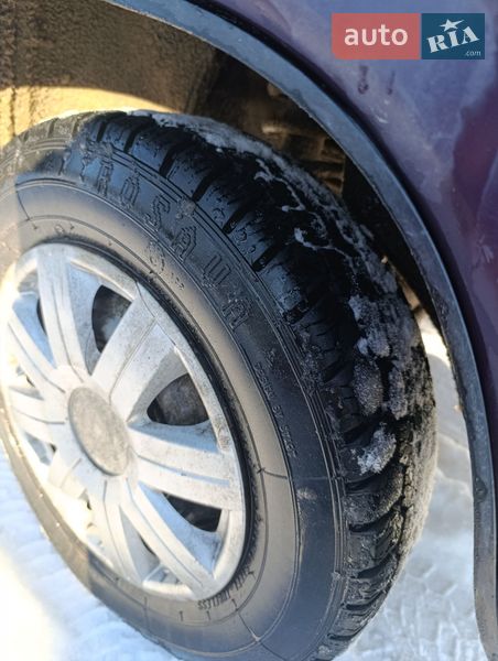 Седан ВАЗ / Lada 2107 2002 в Золотоноше