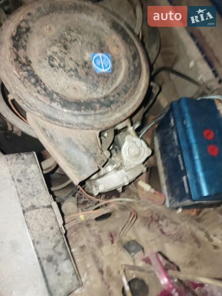 Седан ВАЗ / Lada 2107 2000 в Сумах