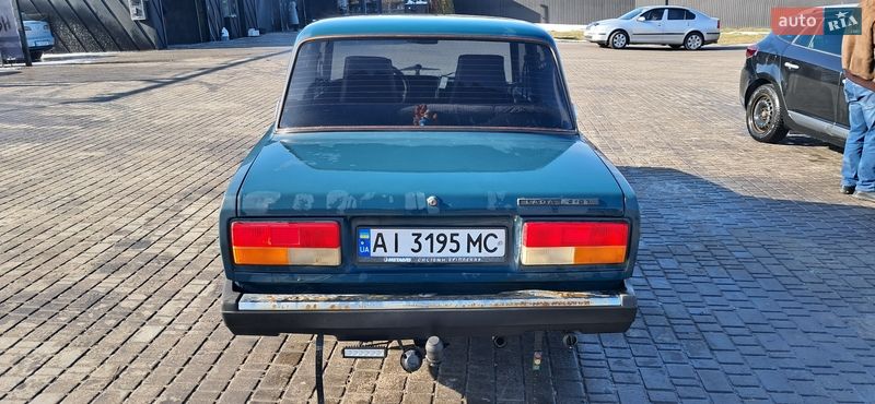 Седан ВАЗ / Lada 2107 2002 в Фастове