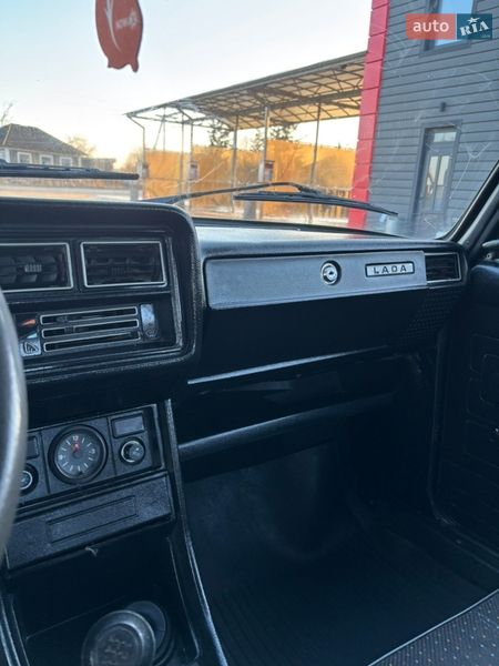 Седан ВАЗ / Lada 2107 2006 в Черновцах