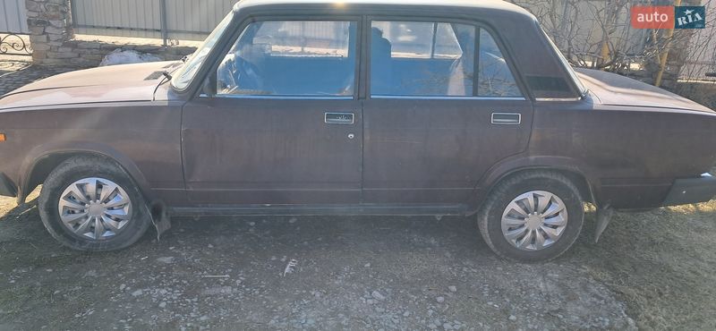 Седан ВАЗ / Lada 2107 2005 в Дунаевцах фото 4 Седан ВАЗ / Lada 2107 2005 в Дунаевцах