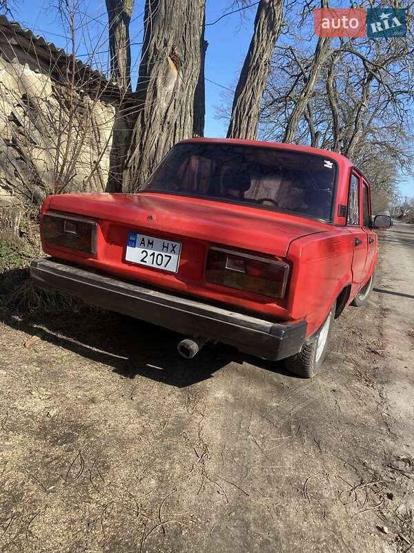 Седан ВАЗ / Lada 2107 1992 в Борисполе