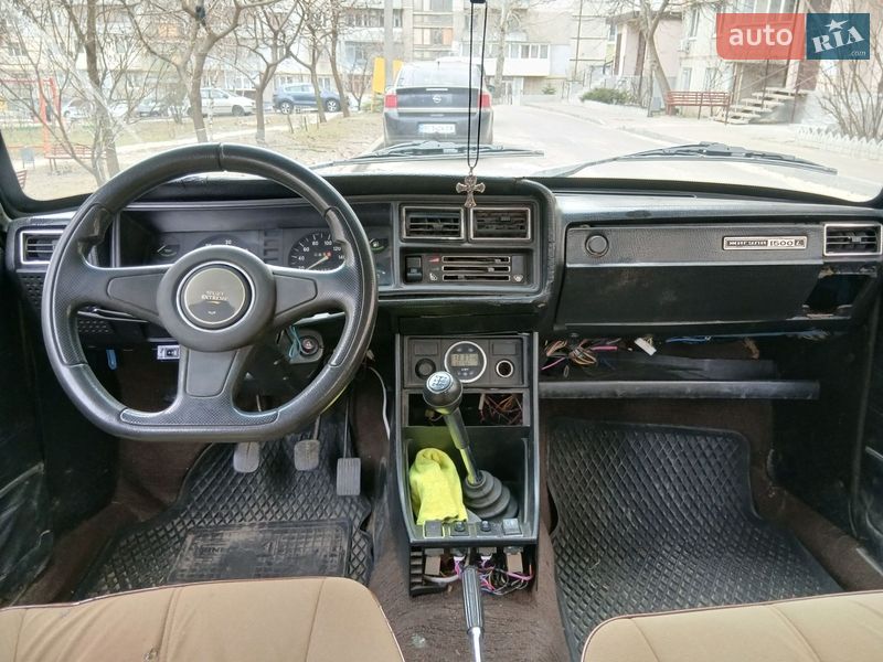 Седан ВАЗ / Lada 2107 1982 в Харькове