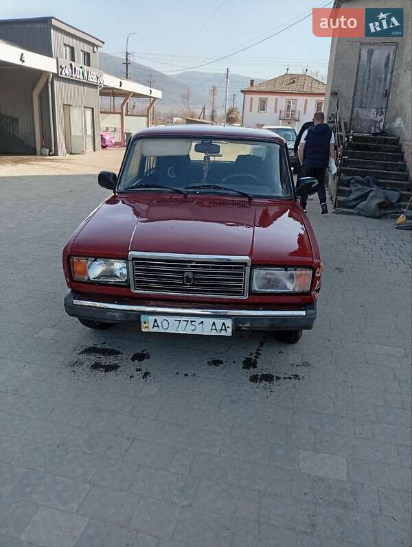 Седан ВАЗ / Lada 2107 2005 в Перечине