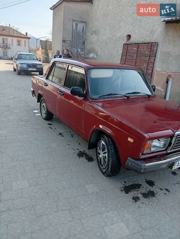 Седан ВАЗ / Lada 2107 2005 в Перечине