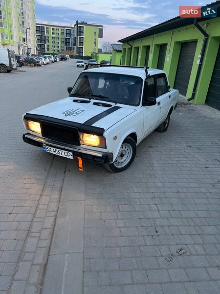 Седан ВАЗ / Lada 2107 1995 в Каменец-Подольском