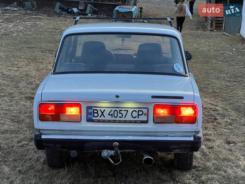 Седан ВАЗ / Lada 2107 1995 в Каменец-Подольском