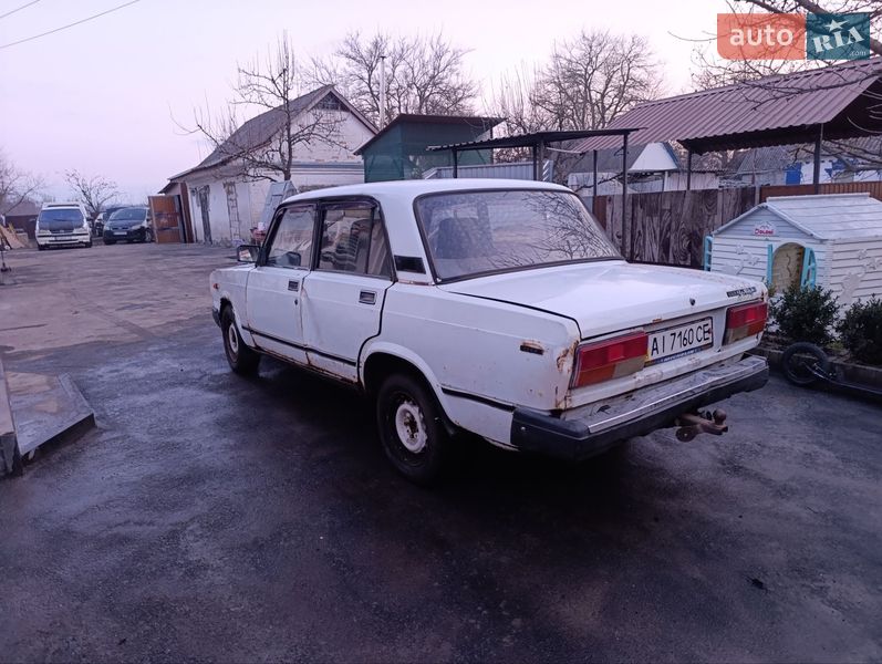 Седан ВАЗ / Lada 2107 1999 в Мироновке