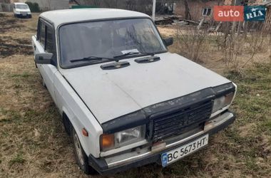 Седан ВАЗ 2107 1985 в Золочеві