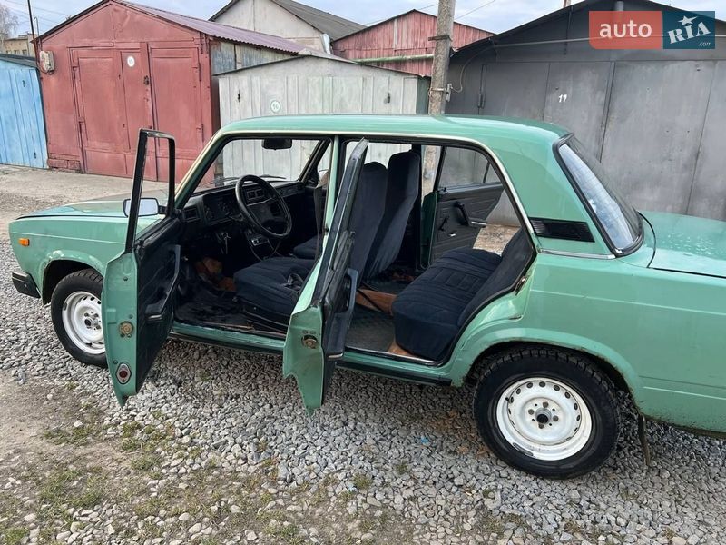 Седан ВАЗ / Lada 2107 1987 в Дрогобичі