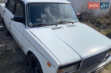 Седан ВАЗ 2107 2002 в Звягеле