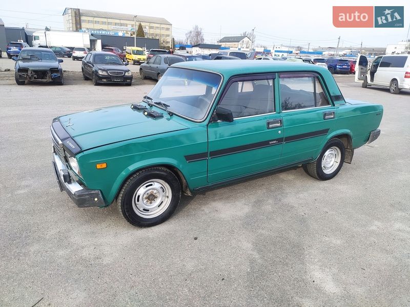 Седан ВАЗ / Lada 2107 2005 в Белой Церкви
