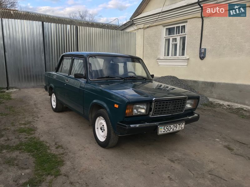 Седан ВАЗ / Lada 2107 2002 в Тернополі