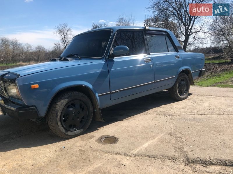 Седан ВАЗ / Lada 2107 1995 в Корсуне-Шевченковском фото 8 Седан ВАЗ / Lada 2107 1995 в Корсуне-Шевченковском