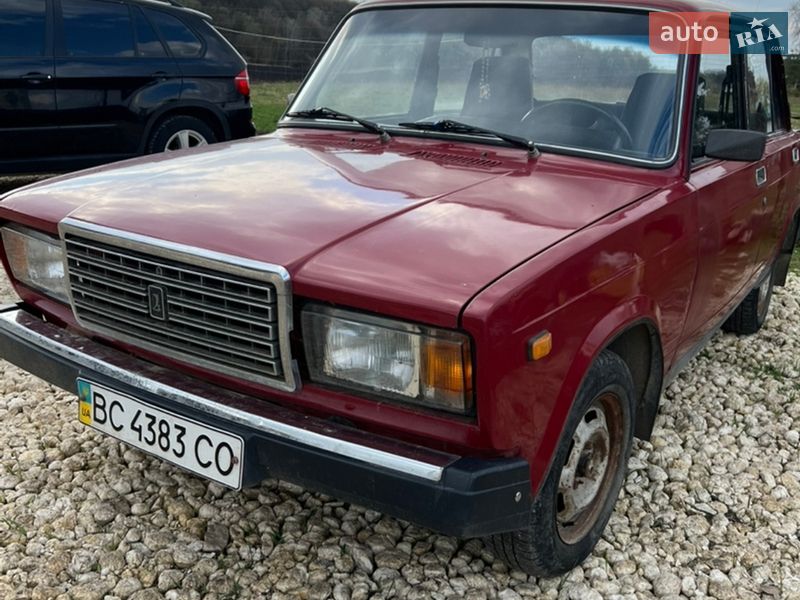 Седан ВАЗ / Lada 2107 1989 в Львові