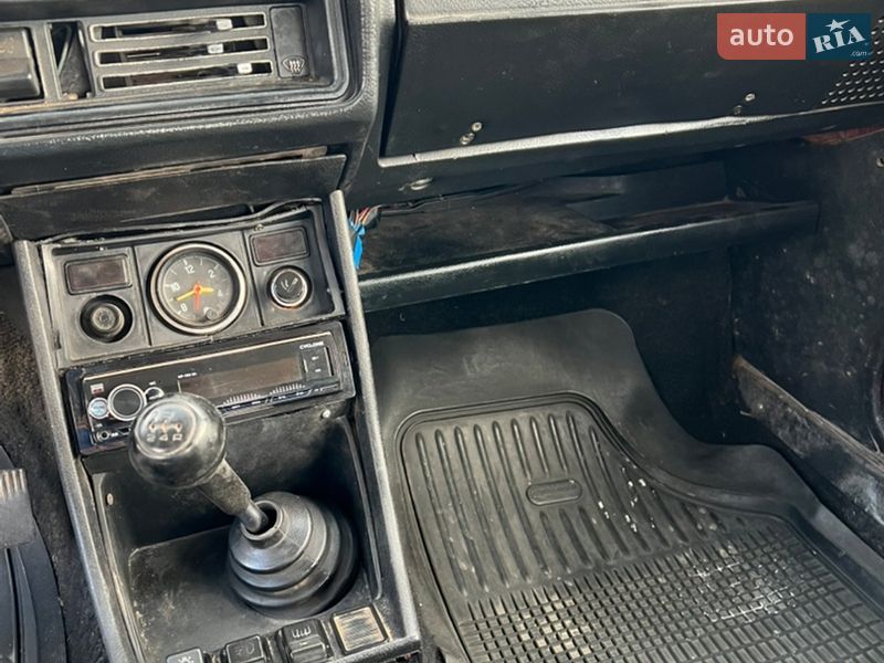 Седан ВАЗ / Lada 2107 1989 в Львові
