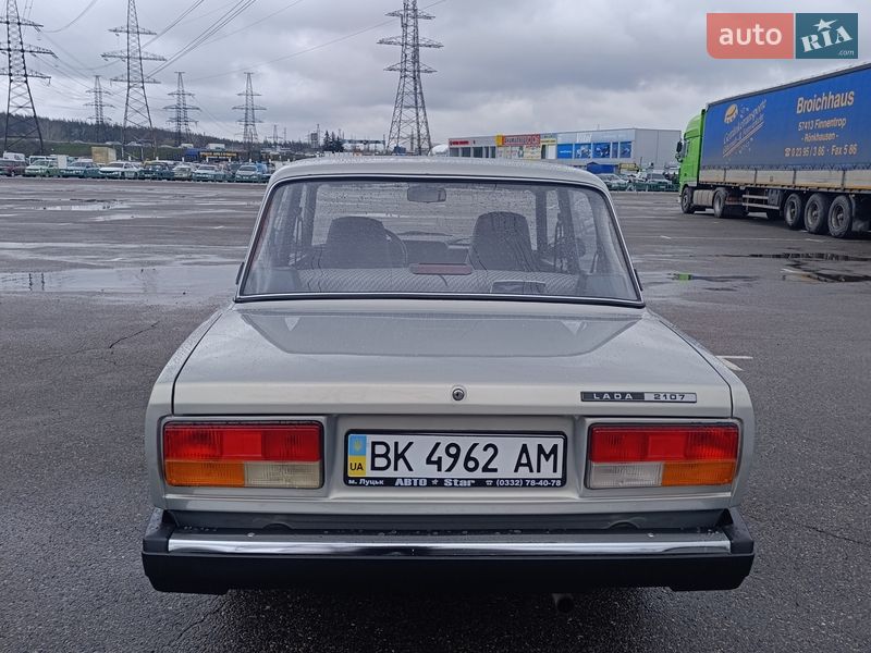Седан ВАЗ / Lada 2107 2007 в Харькове