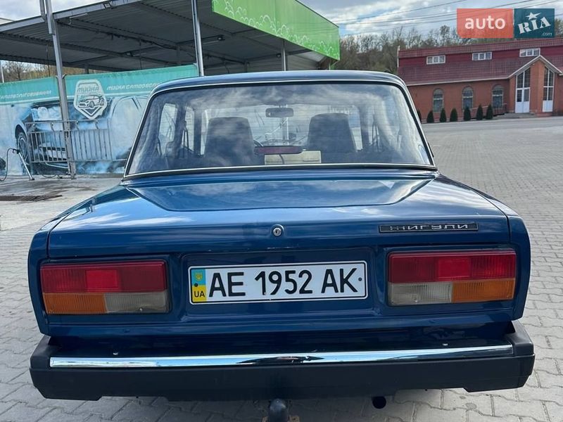Седан ВАЗ / Lada 2107 2004 в Томашполі