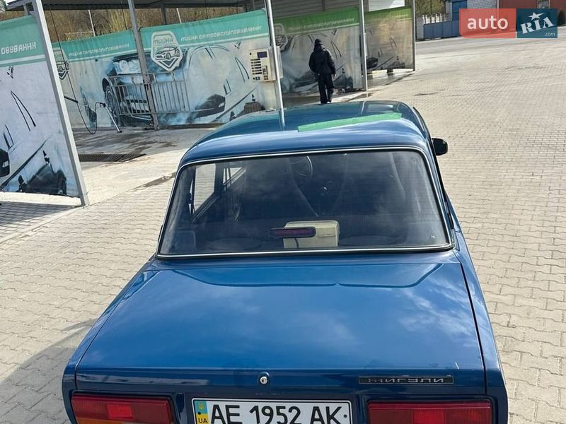 Седан ВАЗ / Lada 2107 2004 в Томашполі