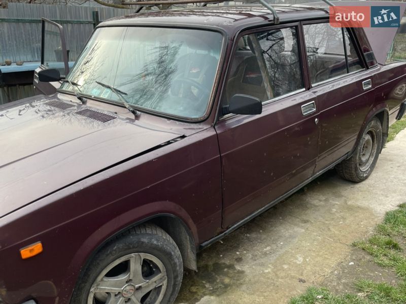 Седан ВАЗ / Lada 2107 2006 в Козове