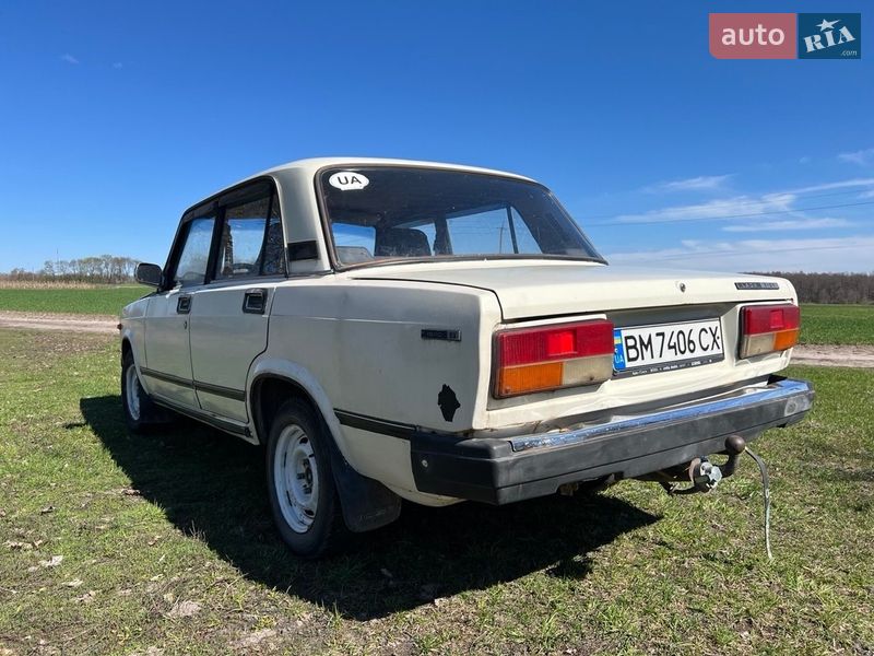 Седан ВАЗ / Lada 2107 2000 в Батурині