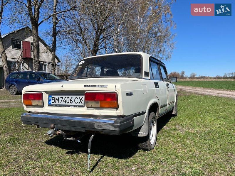 Седан ВАЗ / Lada 2107 2000 в Батурині