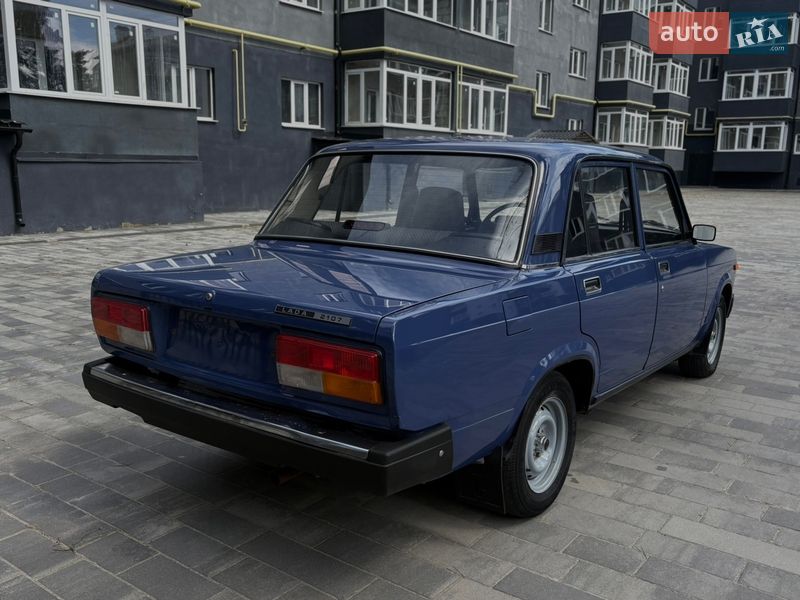 Седан ВАЗ / Lada 2107 2005 в Охтирці