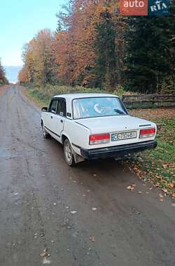 Седан ВАЗ 2107 1987 в Черновцах