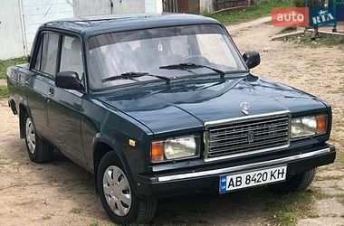 Седан ВАЗ / Lada 2107 2002 в Жмеринці