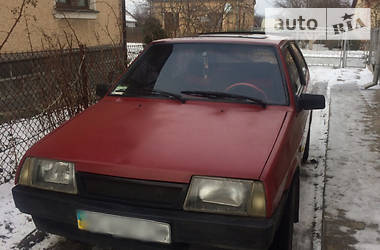 Хэтчбек ВАЗ / Lada 2108 1989 в Золочеве