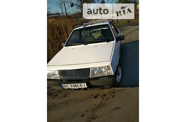 Хэтчбек ВАЗ / Lada 2108 1992 в Стрые