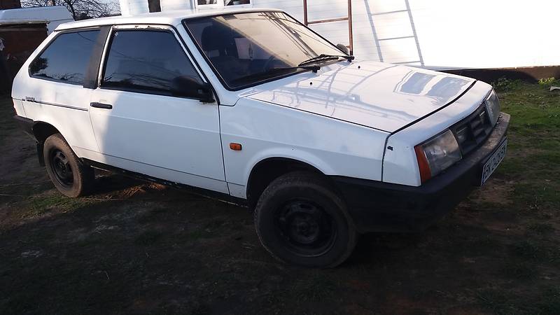 Хэтчбек ВАЗ / Lada 2108 1987 в Вараше