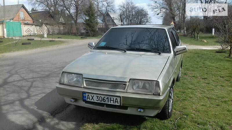 Хетчбек ВАЗ / Lada 2108 1987 в Краснокутську