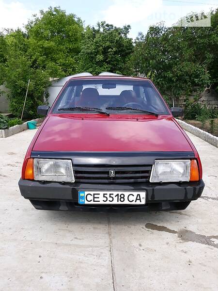 Хетчбек ВАЗ / Lada 2108 1992 в Чернівцях