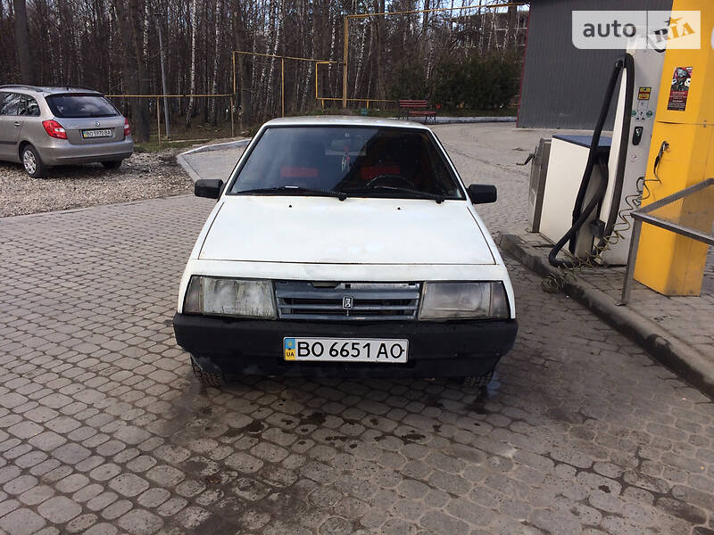 Хэтчбек ВАЗ / Lada 2108 1987 в Тернополе