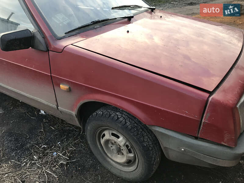 Хэтчбек ВАЗ / Lada 2108 1990 в Первомайске