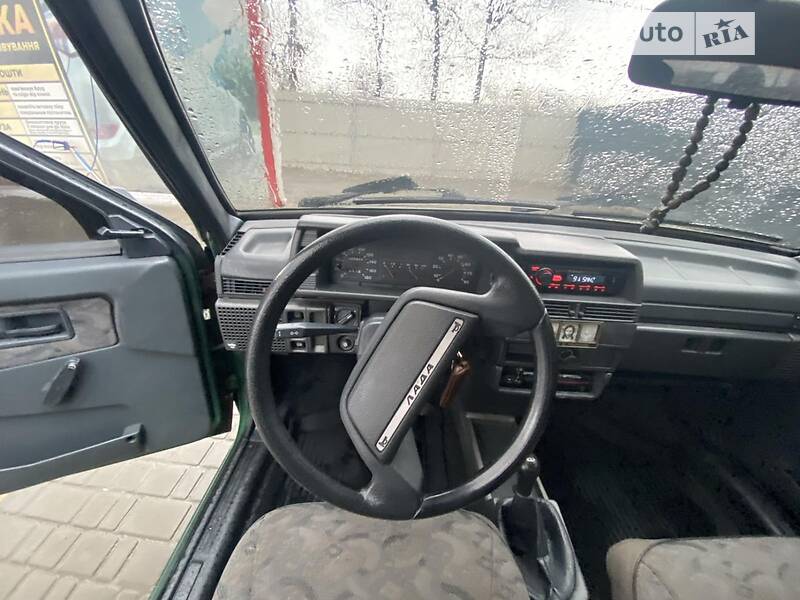 Хэтчбек ВАЗ / Lada 2108 2004 в Умани