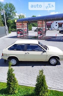 Хэтчбек ВАЗ / Lada 2108 1985 в Черновцах