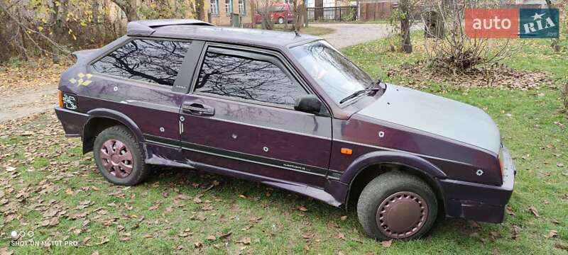 Хетчбек ВАЗ 2108 1999 в 
