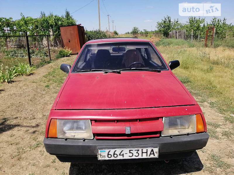 Хэтчбек ВАЗ / Lada 2108 1991 в Мелитополе