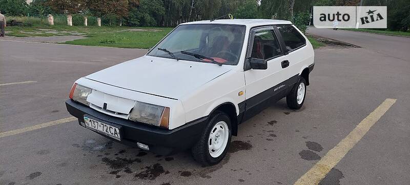 Хэтчбек ВАЗ / Lada 2108 1988 в Конотопе