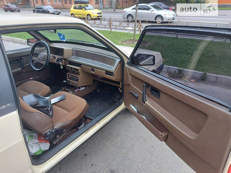 Хэтчбек ВАЗ / Lada 2108 1987 в Чернигове