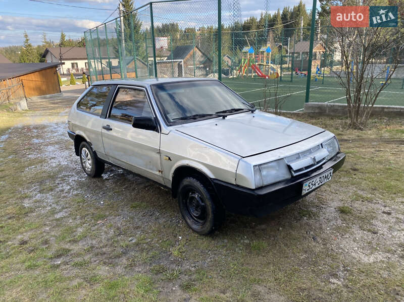 Универсал ВАЗ / Lada 2108 1987 в Яремче фото 10 Универсал ВАЗ / Lada 2108 1987 в Яремче