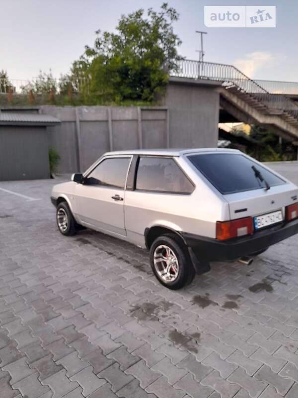 Хэтчбек ВАЗ / Lada 2108 1998 в Бориславе