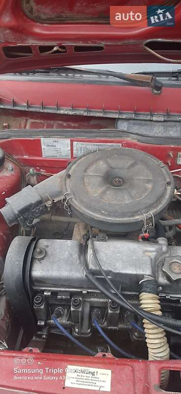 Хэтчбек ВАЗ / Lada 2108 1993 в Черновцах