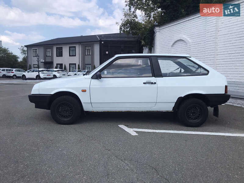 Хэтчбек ВАЗ / Lada 2108 1991 в Киеве