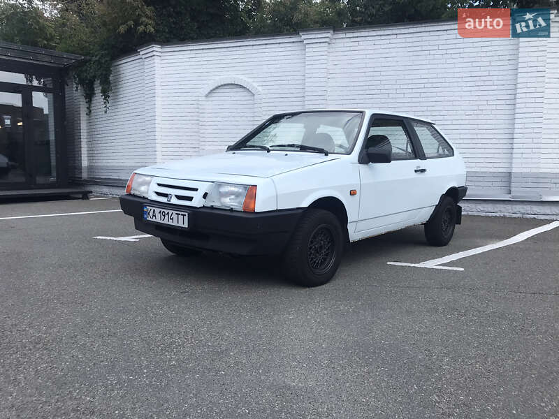 Хэтчбек ВАЗ / Lada 2108 1991 в Киеве
